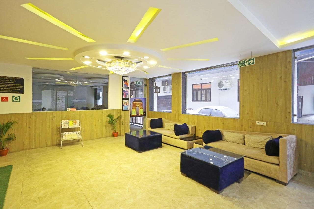Hotel Aeroporto New Delhi Bagian luar foto