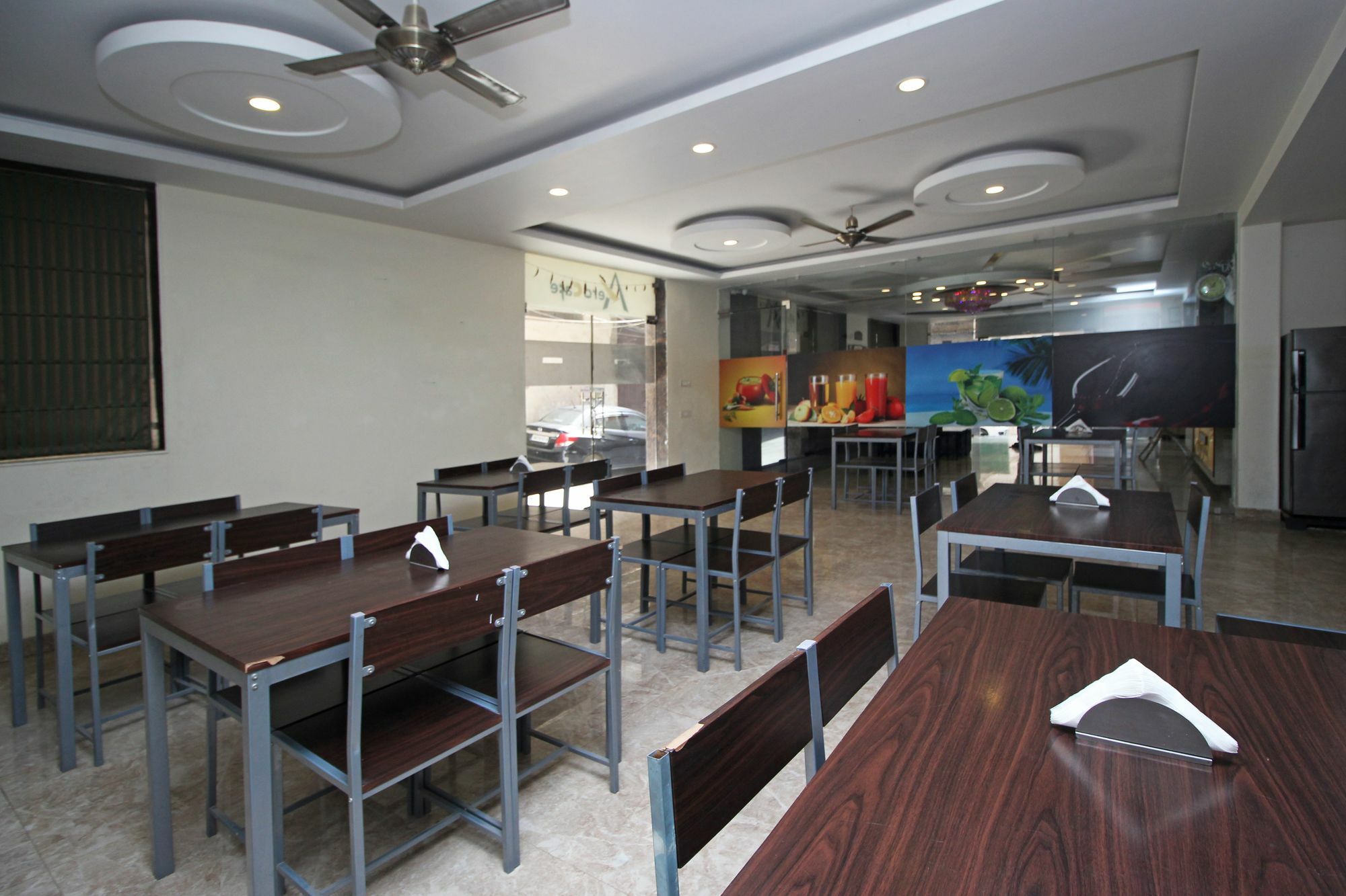 Hotel Aeroporto New Delhi Bagian luar foto